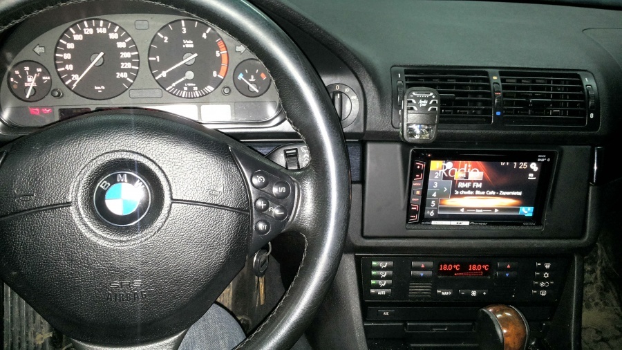 BMW 5 E39.jpg